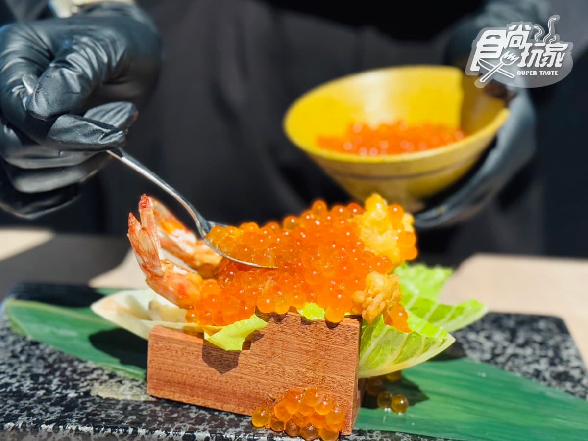 每道150元有找!高CP值「日式無菜單火鍋」嗑現撈龍蝦+A5和牛,免費送金箔冰 每道150元有找!高CP值「日式無菜單火鍋」嗑現撈龍蝦+A5和牛,免費送金箔冰