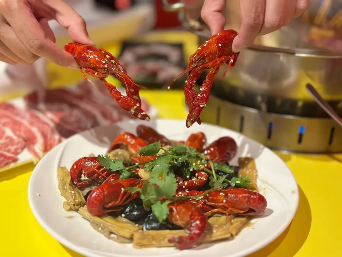 4.9星「串串火鍋」免費送20串!爽嗑滷牛筋、肥美鮑魚、泡椒牛肉,每串只要10元 4.9星「串串火鍋」免費送20串!爽嗑滷牛筋、肥美鮑魚、泡椒牛肉,每串只要10元