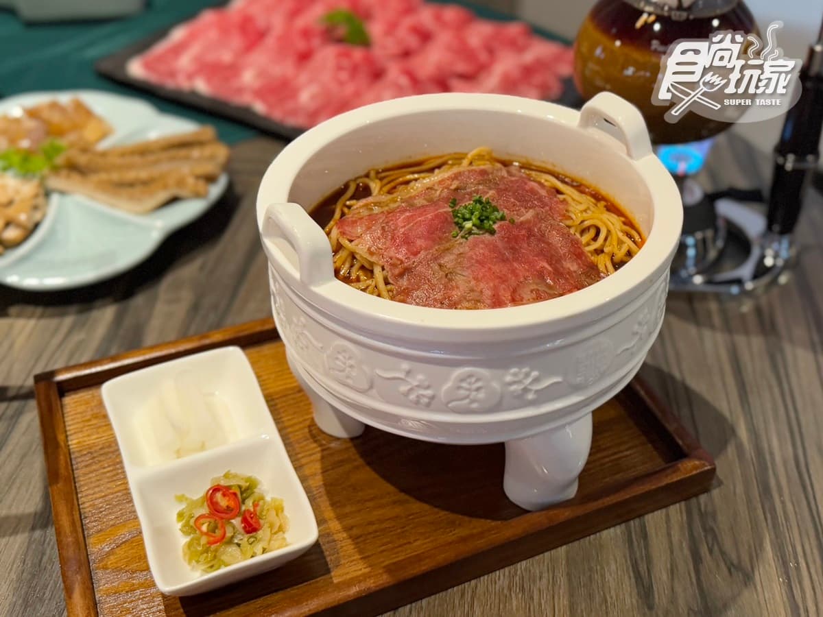 對中「2碼」海鮮吃到飽!20家超狂鍋物優惠:海底撈買一送一、免費送青龍龍蝦 對中「2碼」海鮮吃到飽!20家超狂鍋物優惠:海底撈買一送一、免費送青龍龍蝦