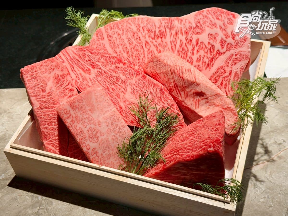 燒肉控快筆記!「板前中山」推高CP值午間限定套餐,和牛、海鮮15道一次看 燒肉控快筆記!「板前中山」推高CP值午間限定套餐,和牛、海鮮15道一次看