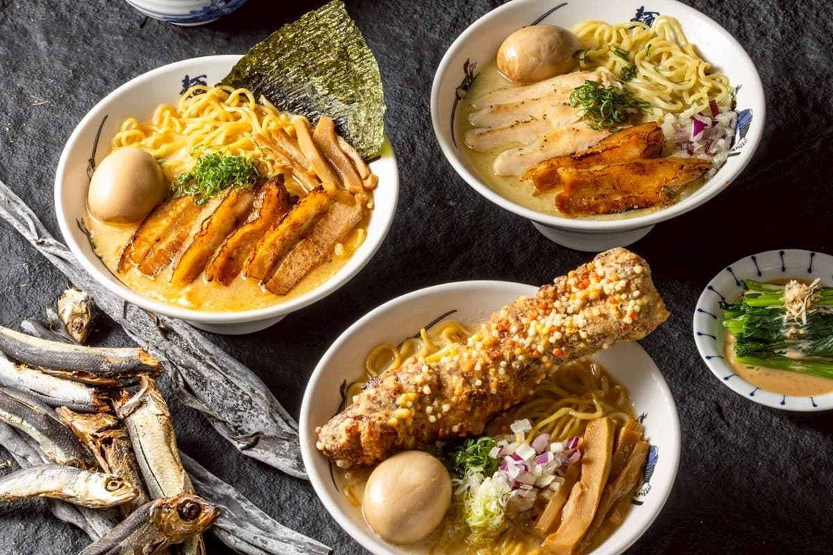 Dream Plaza美食推薦22家!必訪全台最大星巴克,全台首店、吃到飽一次看 Dream Plaza美食推薦22家!必訪全台最大星巴克,全台首店、吃到飽一次看