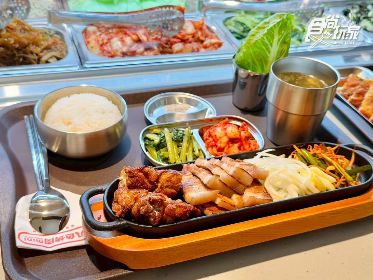 Dream Plaza美食推薦22家!必訪全台最大星巴克,全台首店、吃到飽一次看 Dream Plaza美食推薦22家!必訪全台最大星巴克,全台首店、吃到飽一次看