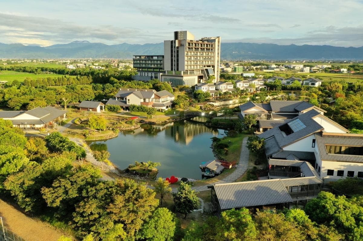 親子定點玩住宿5選!室內樂園、水豚互動、泳池SPA玩不膩,票選最愛抽住宿券 親子定點玩住宿5選!室內樂園、水豚互動、泳池SPA玩不膩,票選最愛抽住宿券