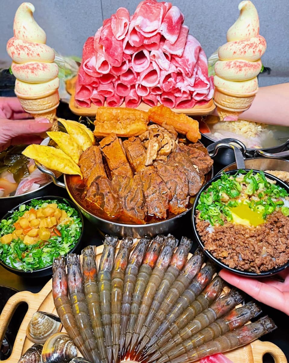 最低只要180元!超浮誇「麻辣小火鍋」日式咖哩、滷肉飯吃到飽,霜淇淋無限吃 最低只要180元!超浮誇「麻辣小火鍋」日式咖哩、滷肉飯吃到飽,霜淇淋無限吃
