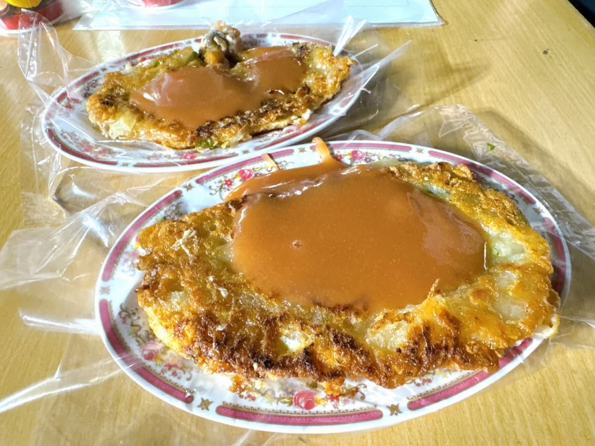 台中逛夜市必看!27個台中夜市全蒐集+人氣6大夜市必吃美食 台中梧棲中港觀光夜市:鹿港脆皮蚵仔煎