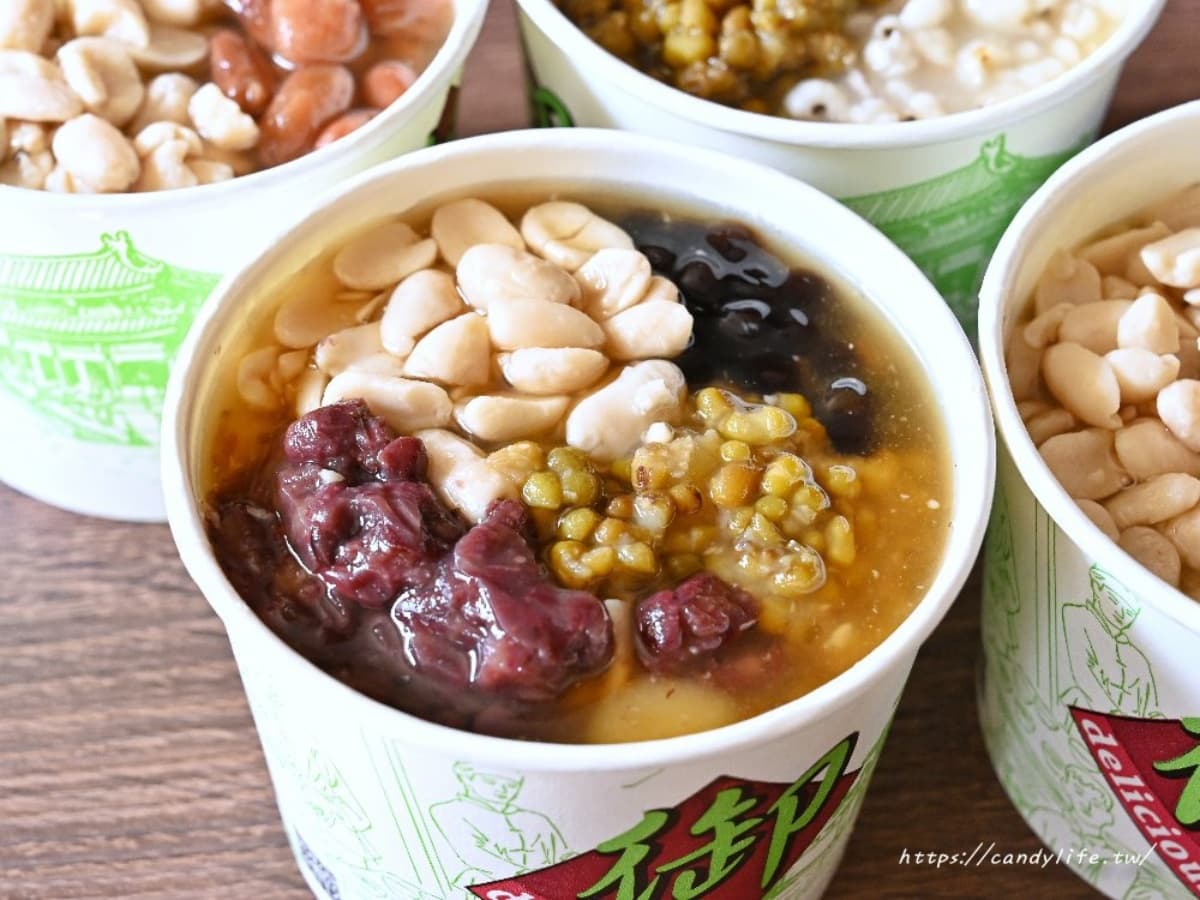 1碗只要50元!高CP值「無名豆花」7種配料無限裝滿,必嗑手工嫩仙草、芋圓 1碗只要50元!高CP值「無名豆花」7種配料無限裝滿,必嗑手工嫩仙草、芋圓