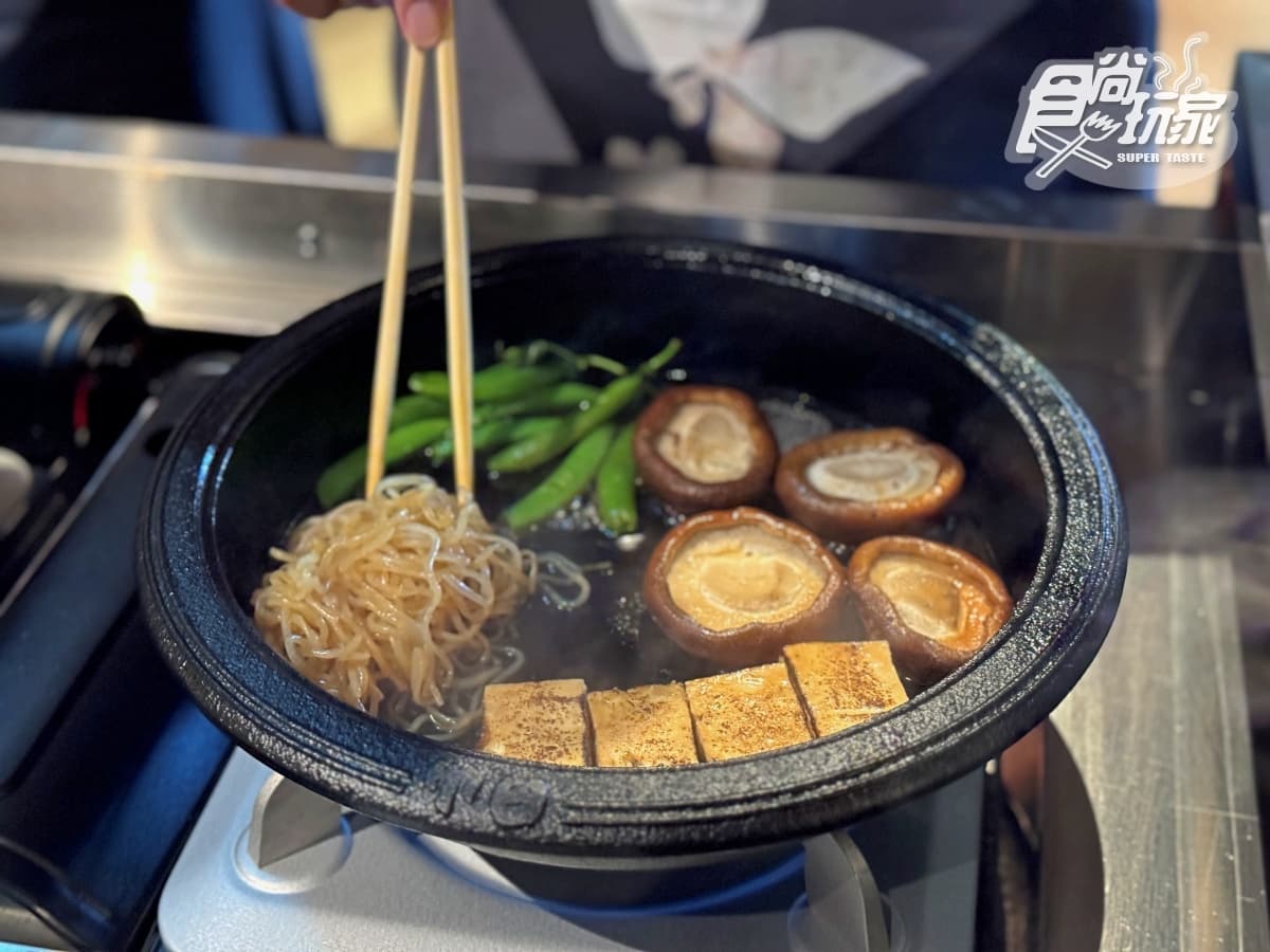 東京百年「日山壽喜燒」登台!菜單價位+亮點搶看,免動手爽嗑A5和牛 東京百年「日山壽喜燒」登台!菜單價位+亮點搶看,免動手爽嗑A5和牛