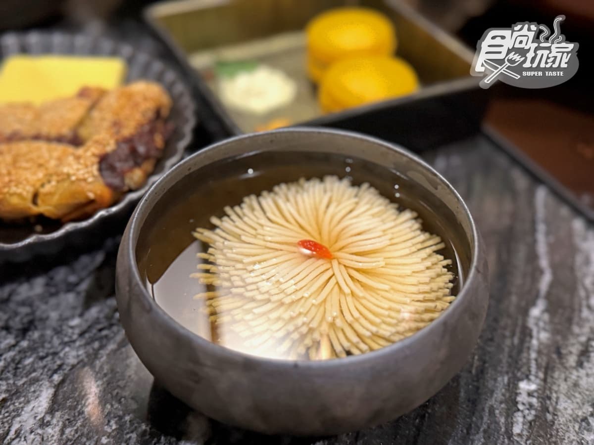 「火鍋界愛馬仕」送巨無霸龍蝦!帝王蟹5吃亮點搶看,加碼隱藏服務、優惠攻略 「火鍋界愛馬仕」送巨無霸龍蝦!帝王蟹5吃亮點搶看,加碼隱藏服務、優惠攻略