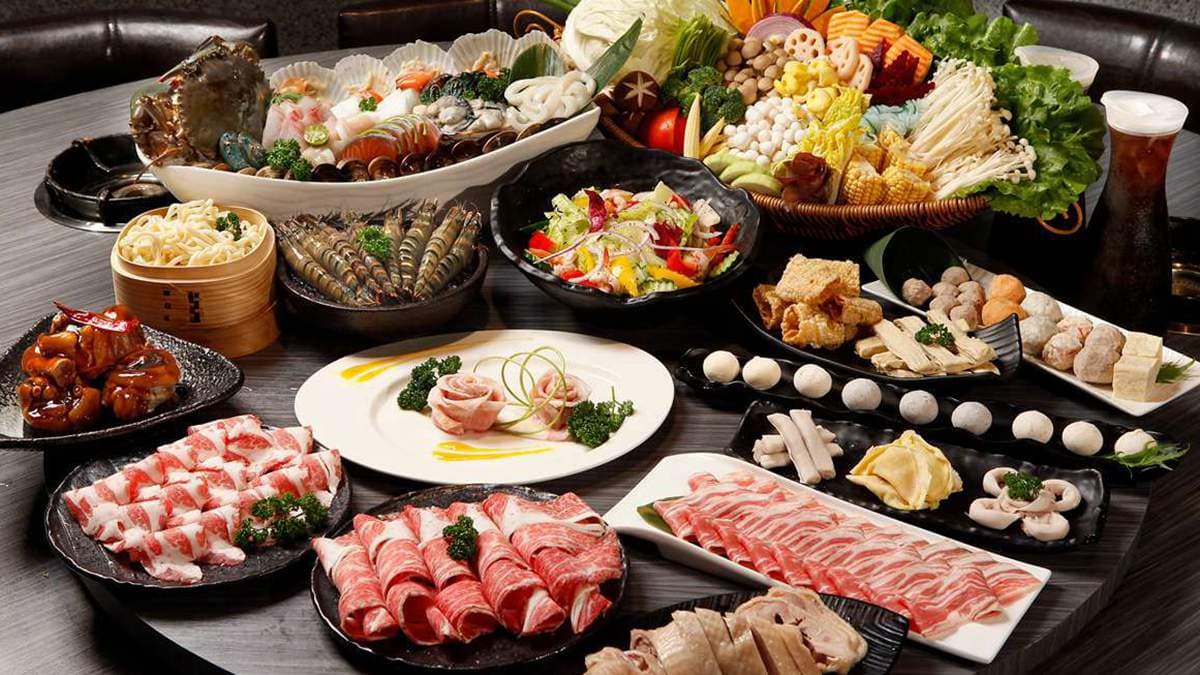 2026嘉義吃到飽9間推薦!飯店Buffet、200元現烤鮮蚵、A5和牛鍋物放題 2026嘉義吃到飽9間推薦!飯店Buffet、200元現烤鮮蚵、A5和牛鍋物放題