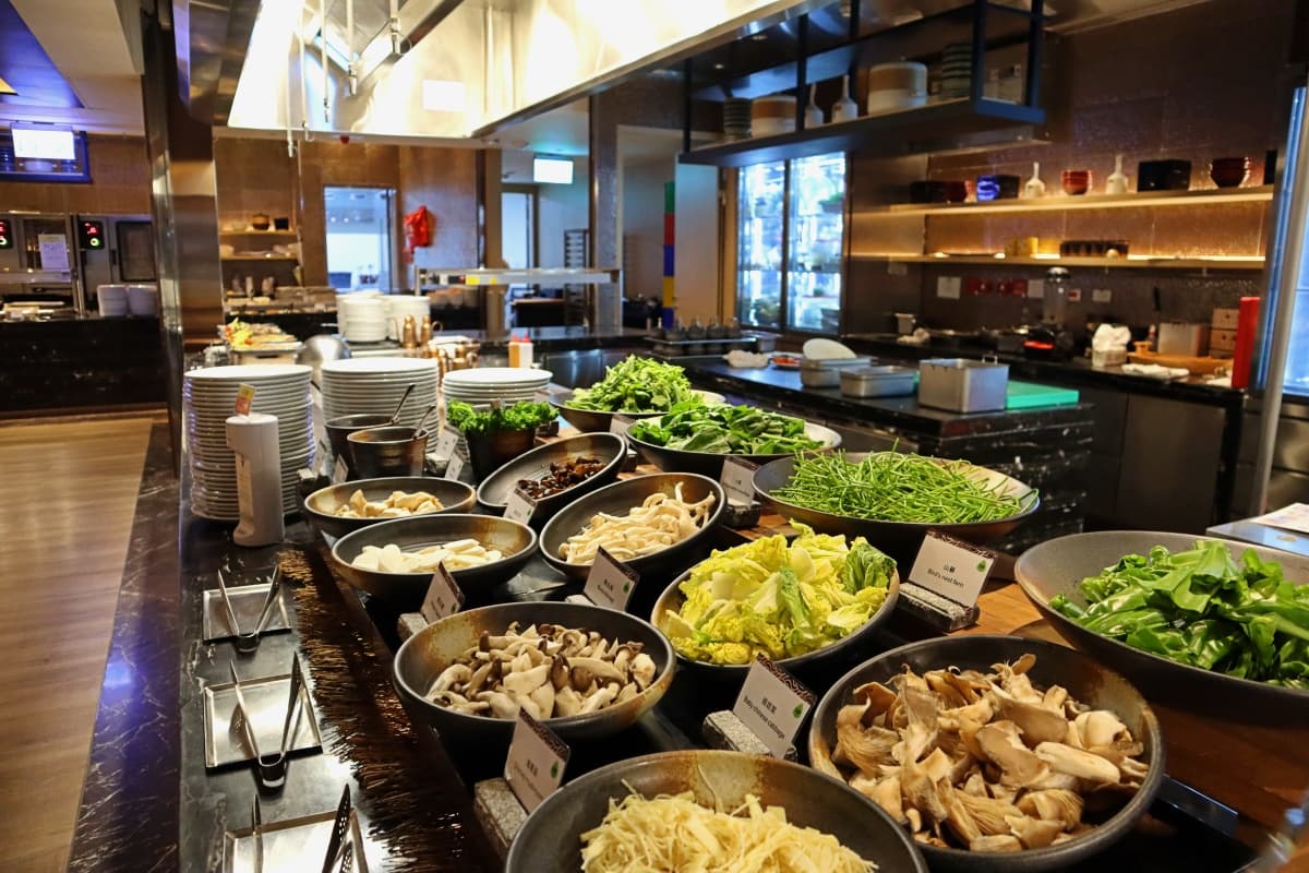 2026高雄吃到飽推薦!11間Buffet價格、菜色一次看:最難訂是這家、素食天堂 2026高雄吃到飽推薦!11間Buffet價格、菜色一次看:最難訂是這家、素食天堂