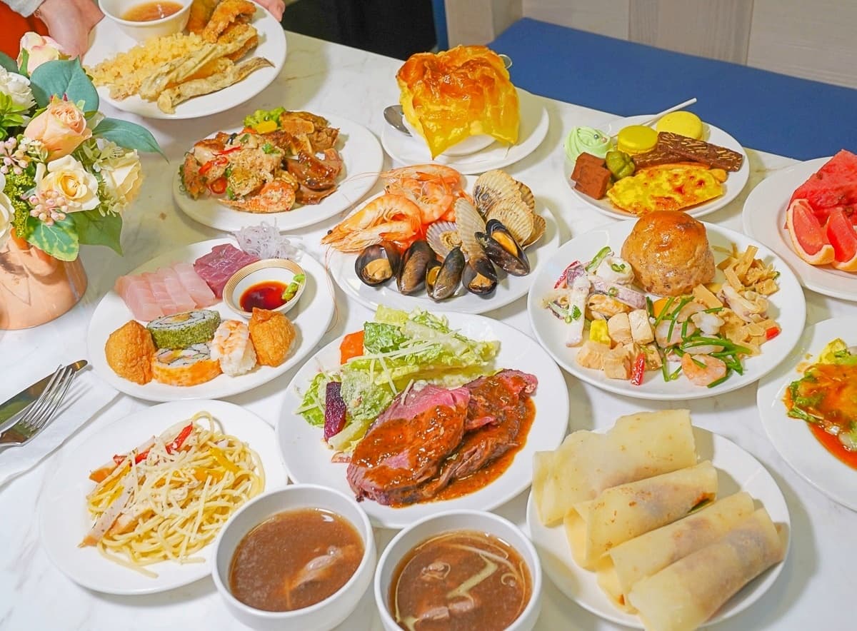 父親節帶爸爸吃大餐!飯店吃到飽88節優惠整理,免費加菜送龍蝦、限定甜點 2026高雄吃到飽推薦!11間Buffet價格、菜色一次看:最難訂是這家、素食天堂