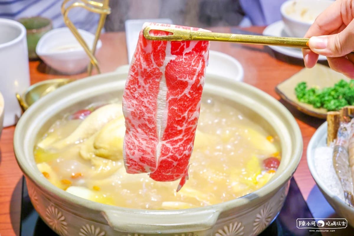 2026台北火鍋懶人包!25家推薦名單:黃仁勳愛店、350元雙主餐、豬油拌飯吃到飽 2026台北火鍋懶人包!25家推薦名單:黃仁勳愛店、350元雙主餐、豬油拌飯吃到飽