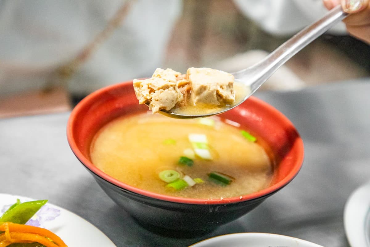 彰化不只爌肉飯!在地激推「梅干扣肉」飄香數十年,肥嫩五花肉入口超銷魂 彰化不只爌肉飯!在地激推「梅干扣肉」飄香數十年,肥嫩五花肉入口超銷魂
