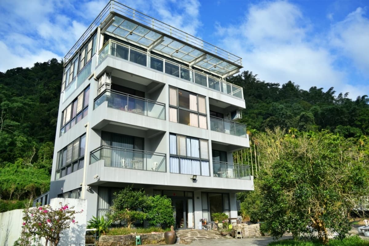入住全台最夢幻玻璃屋!南投森林系住宿11選,秋冬泡湯、賞落羽松一次滿足 入住全台最夢幻玻璃屋!南投森林系住宿11選,秋冬泡湯、賞落羽松一次滿足