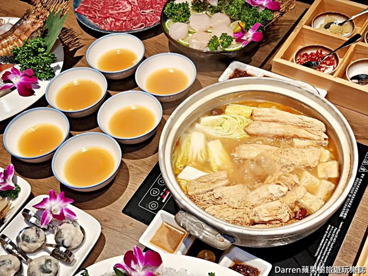 會講話的湯、雞湯界LV在台北!11間特色雞湯:砂鍋土雞、養顏花膠一次滿足 台北雞湯:星曜雞湯