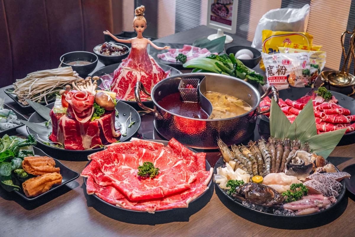 超狂海鮮自助任你拿!桃園8家麻辣鍋推薦:花蟹吃到飽、鹹蛋麻奶湯、壽星送龍蝦 超狂海鮮自助任你拿!桃園8家麻辣鍋推薦:花蟹吃到飽、鹹蛋麻奶湯、壽星送龍蝦