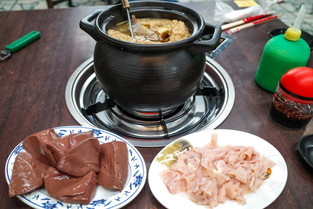 被薑母鴨耽誤的鹹酥雞?台北8家薑母鴨推薦,紅蟳海味、純酒不加水、正統炭燒 被薑母鴨耽誤的鹹酥雞?台北8家薑母鴨推薦,紅蟳海味、純酒不加水、正統炭燒