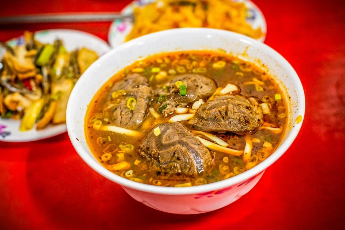 台北人激推最強10家牛肉麵:牛肉界勞斯萊斯、必比登8連霸、隱藏密店 台北人激推最強10家牛肉麵:牛肉界勞斯萊斯、必比登8連霸、隱藏密店