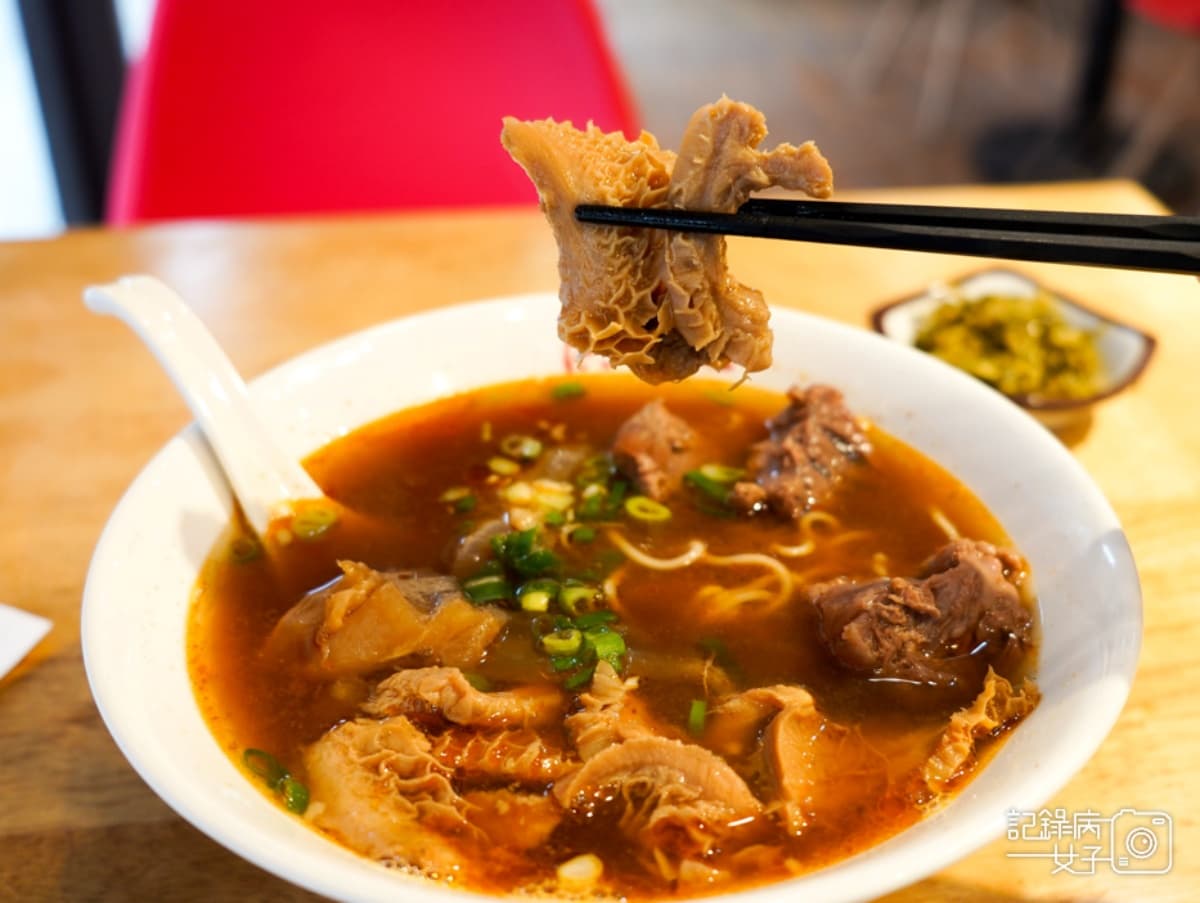 台北人激推最強10家牛肉麵:牛肉界勞斯萊斯、必比登8連霸、隱藏密店 台北人激推最強10家牛肉麵:牛肉界勞斯萊斯、必比登8連霸、隱藏密店