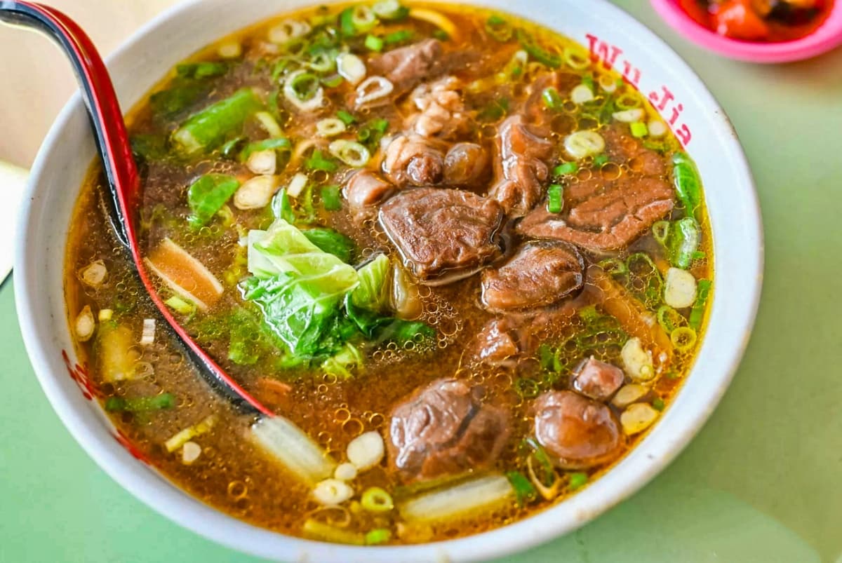 台北人激推最強10家牛肉麵:牛肉界勞斯萊斯、必比登8連霸、隱藏密店 台北人激推最強10家牛肉麵:牛肉界勞斯萊斯、必比登8連霸、隱藏密店