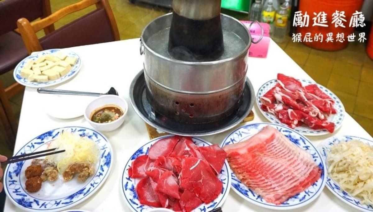 夠酸才好吃?台北「煙囪爐」酸菜白肉鍋推薦6家,加碼7間高評價人氣店 台北酸菜白肉鍋13間:台電勵進餐廳