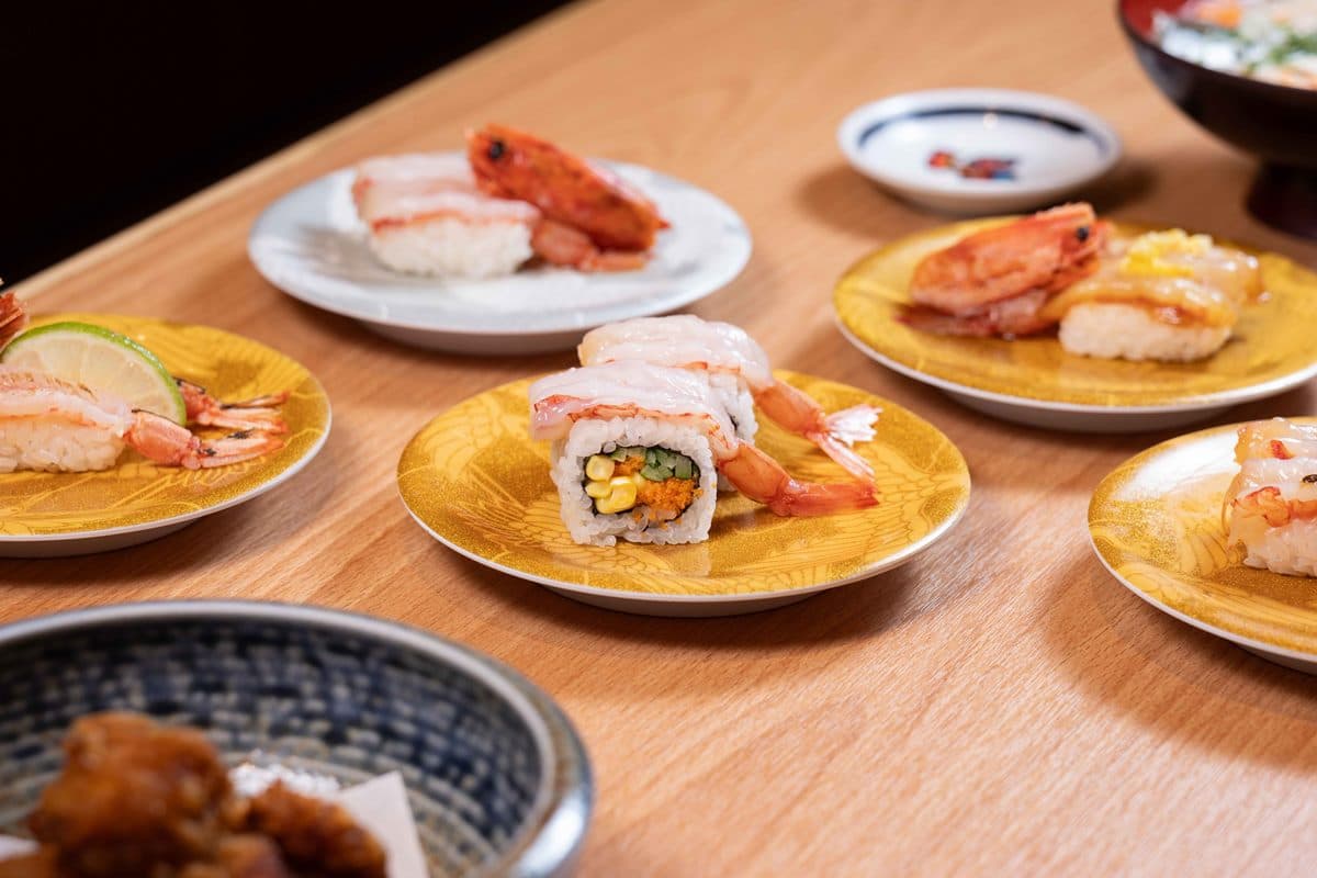 生鮭魚30元開吃!12月壽司優惠4家:免費吃388元聖誕壽司、第8份起半價 生鮭魚30元開吃!12月壽司優惠4家:免費吃388元聖誕壽司、第8份起半價