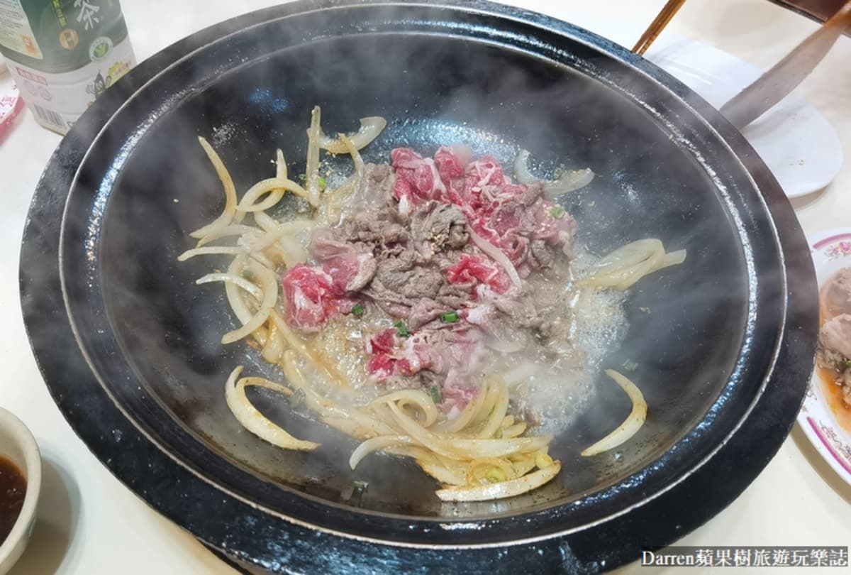 專人桌邊現場爆炒!桃園6間爆香石頭火鍋:祖傳湯頭、勁辣老壇酸菜鍋 專人桌邊現場爆炒!桃園6間爆香石頭火鍋:祖傳湯頭、勁辣老壇酸菜鍋