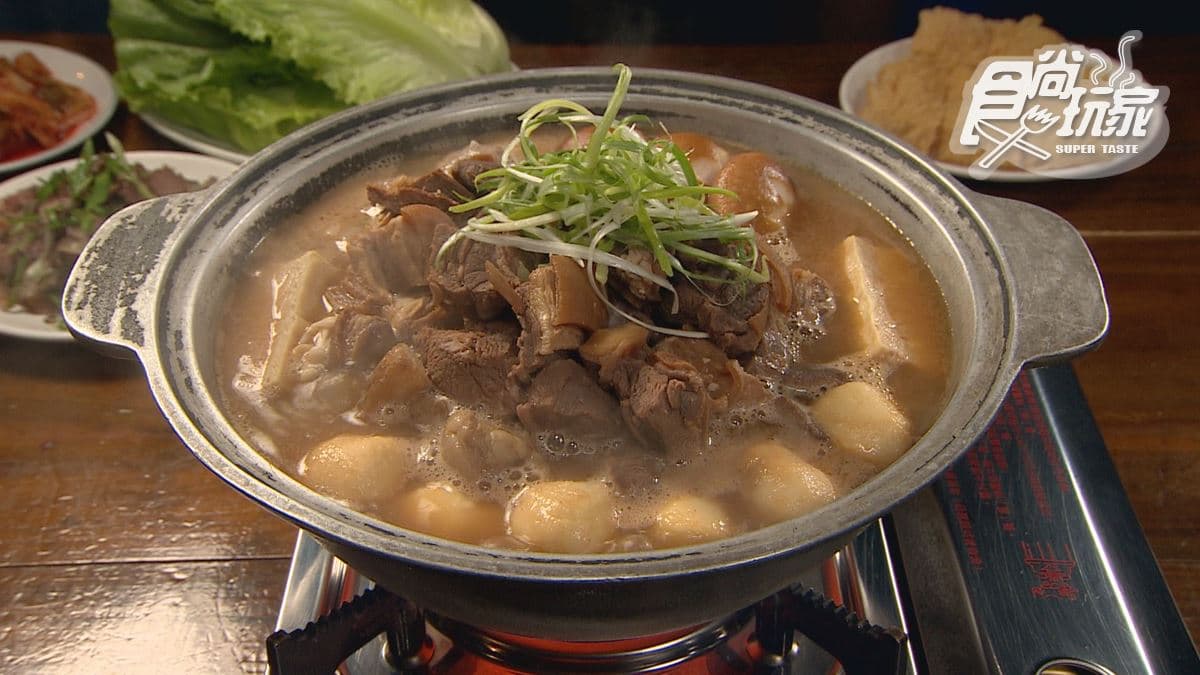 一開店就客滿!「台北最難訂羊肉爐」是這家,濃厚香醇「紅燒羊肉爐」超欠吃 一開店就客滿!「台北最難訂羊肉爐」是這家,濃厚香醇「紅燒羊肉爐」超欠吃