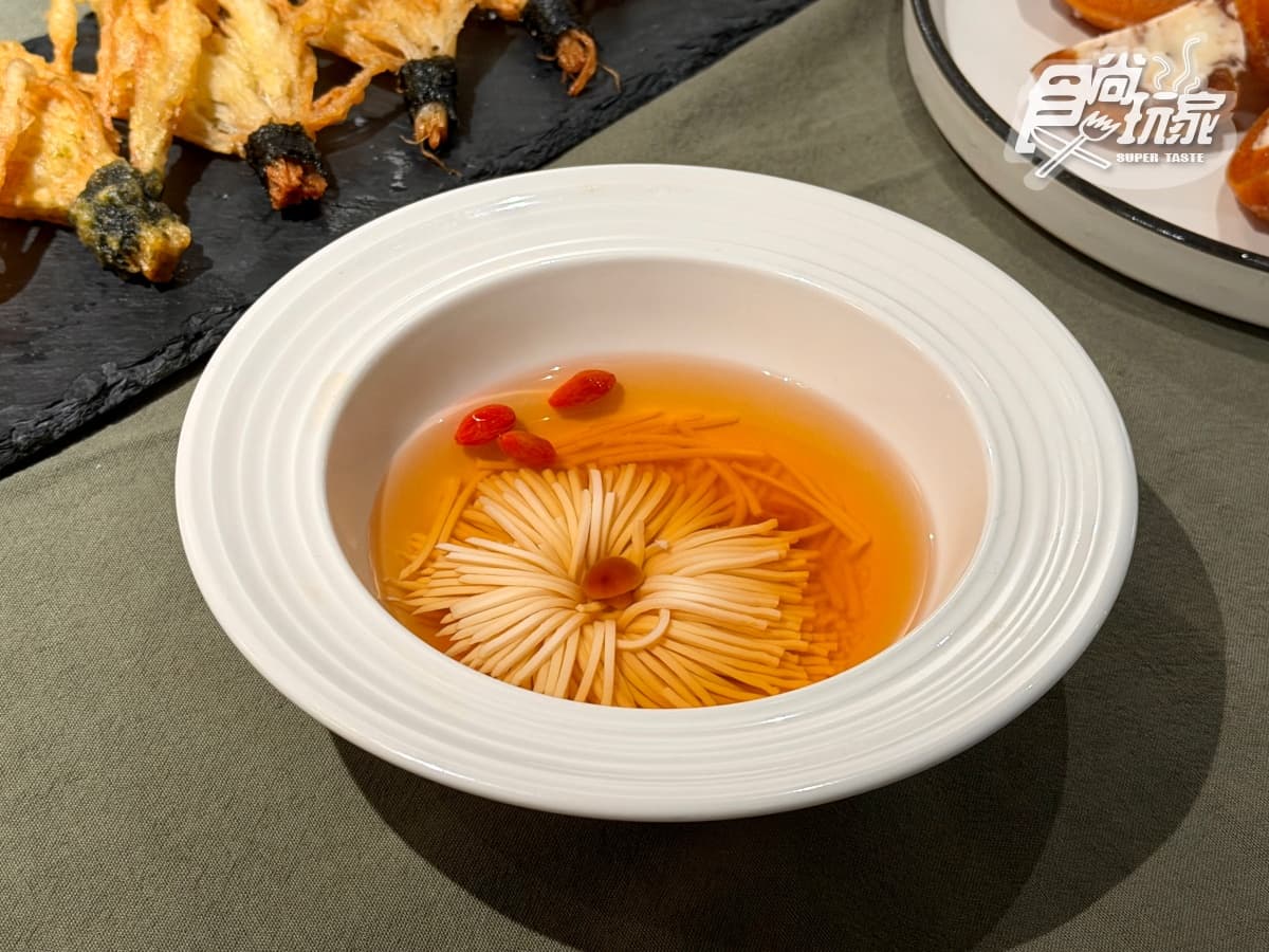 CNN認證「蔬食Buffet」開幕了!爽嗑3.5小時,熱炒、烤物、甜點200道無限夾 CNN認證「蔬食Buffet」開幕了!爽嗑3.5小時,熱炒、烤物、甜點200道無限夾