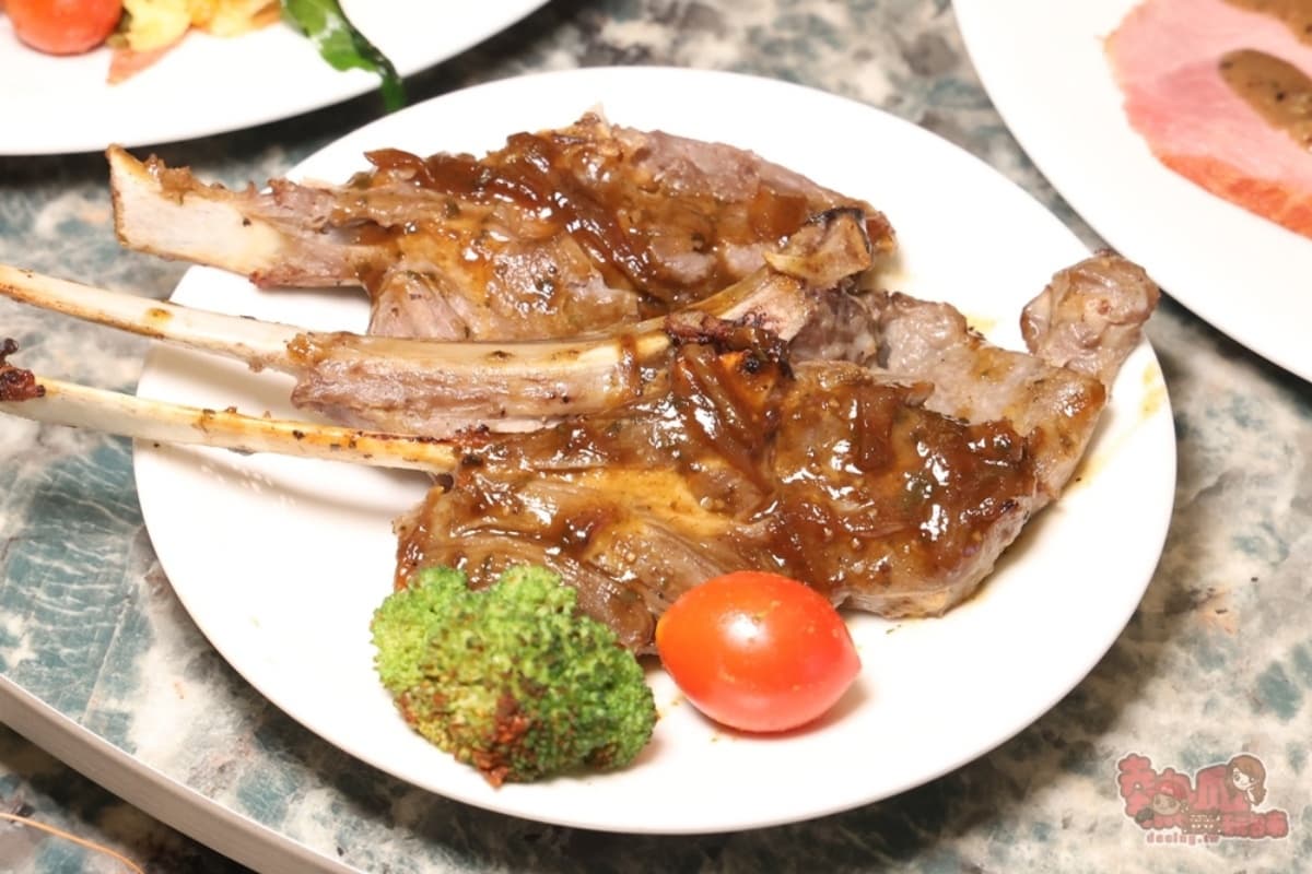 老饕激推「台南最強飯店吃到飽」!超過200道多國料理、螃蟹海鮮無限吃 老饕激推「台南最強飯店吃到飽」!超過200道多國料理、螃蟹海鮮無限吃