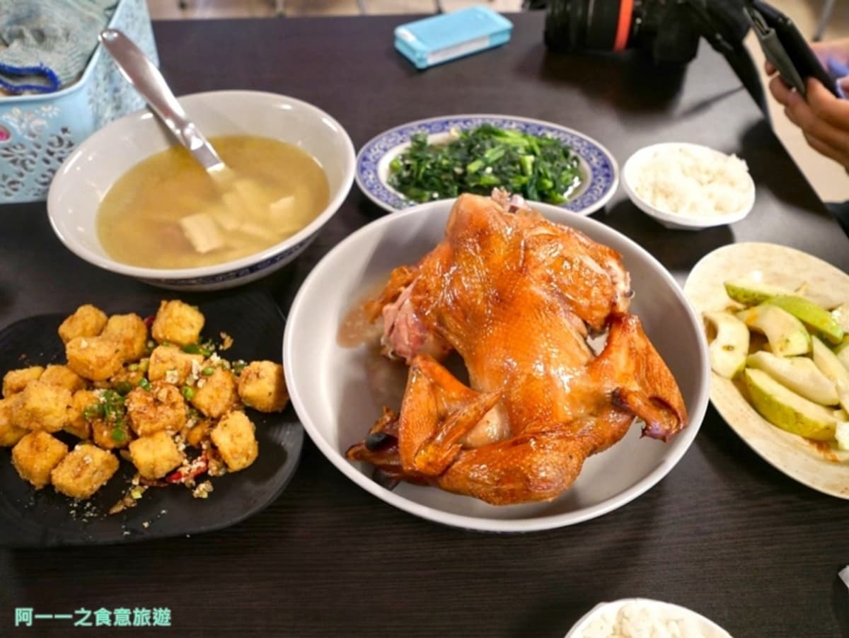 易家香甕仔雞 img