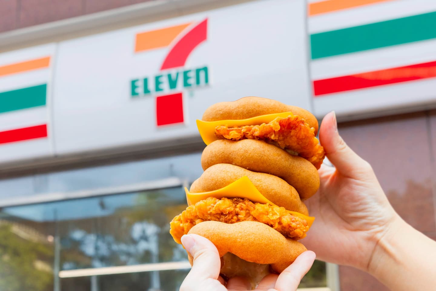 7-11珍奶、發熱衣買一送一!4超商冷氣團優惠包,咖啡、暖暖包半價快囤 7-11珍奶、發熱衣買一送一!4超商冷氣團優惠包,咖啡、暖暖包半價快囤