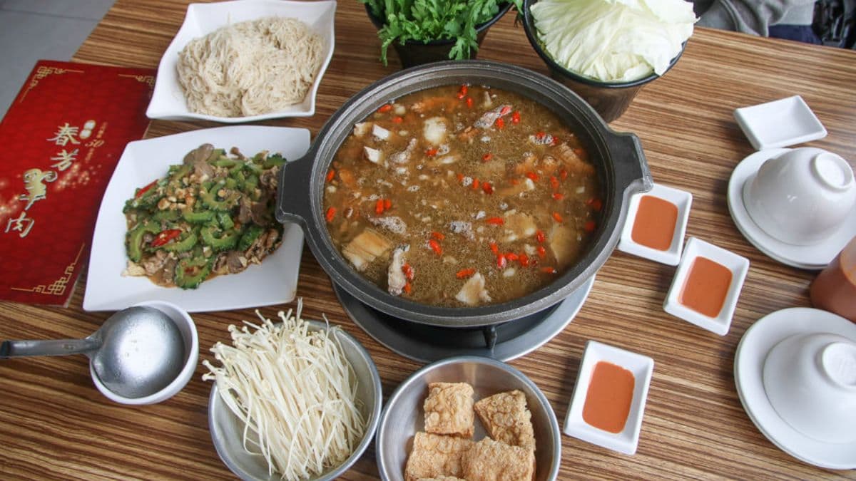 溪湖春芳燒烤羊肉爐(東環旗艦店)