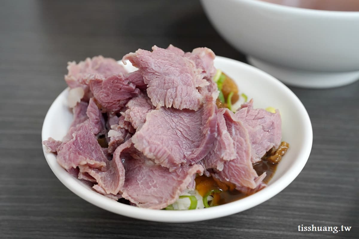 善化牛肉湯霸主是誰?5間現切溫體牛PK,加碼鑊氣炒飯、在地銅板美食 善化牛肉湯霸主是誰?5間現切溫體牛PK,加碼鑊氣炒飯、在地銅板美食