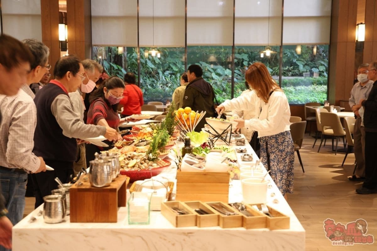 台南CP值最高「五星飯店吃到飽」!平日最低730元起,爽嗑烤鰻魚、焗烤生蠔 台南CP值最高「五星飯店吃到飽」!平日最低730元起,爽嗑烤鰻魚、焗烤生蠔