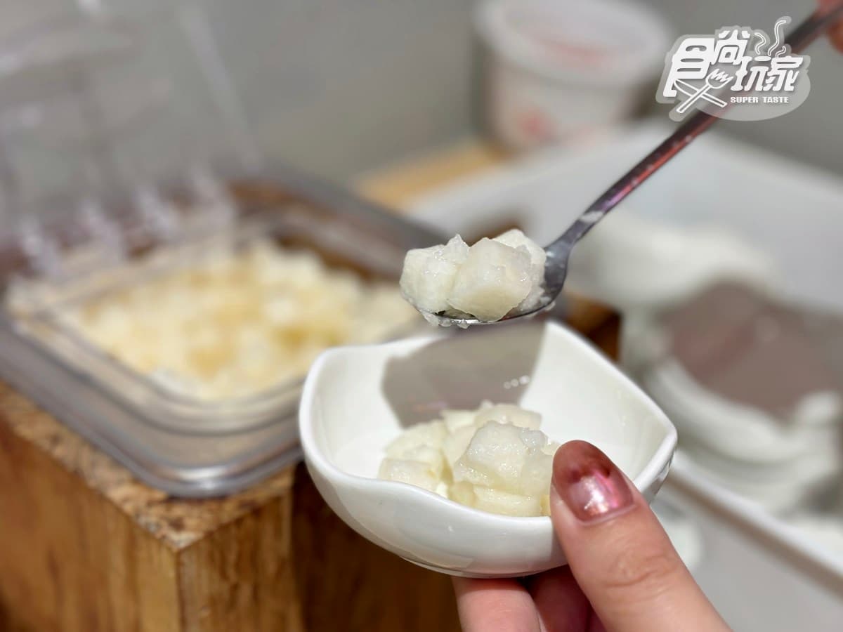 80元起吃爆!4.9星「平價銷魂燃麵」爽嗑巨無霸蟹黃麵,免費柚香小菜無限 80元起吃爆!4.9星「平價銷魂燃麵」爽嗑巨無霸蟹黃麵,免費柚香小菜無限