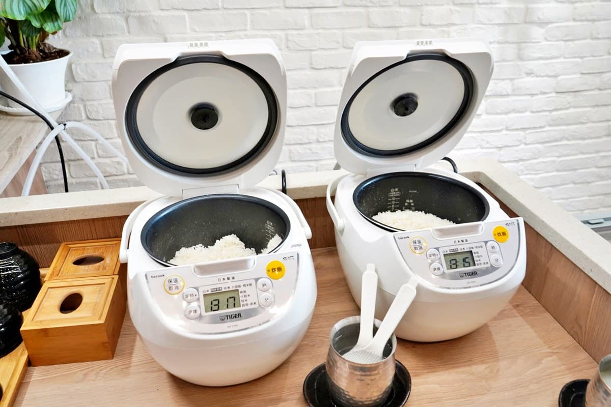 190元起吃到飽!高CP值「日式拉麵」自助吧小菜、甜點無限續,加碼送炸蝦 190元起吃到飽!高CP值「日式拉麵」自助吧小菜、甜點無限續,加碼送炸蝦