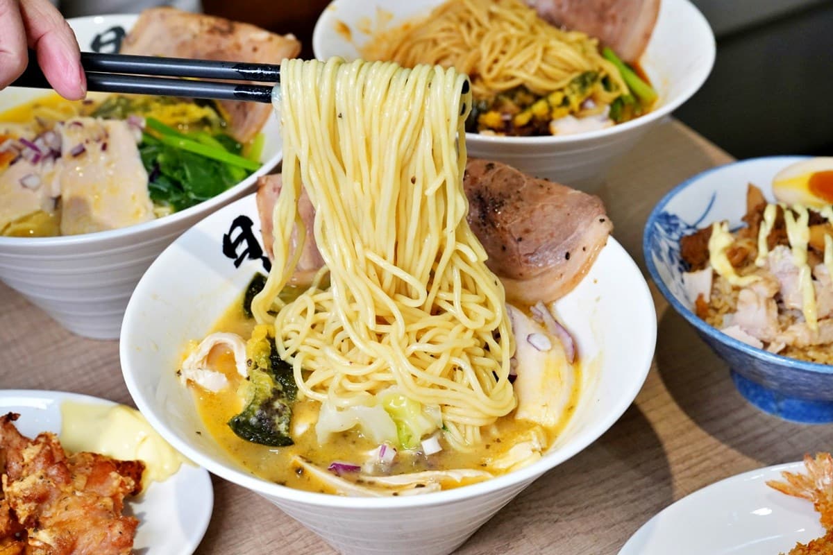 190元起吃到飽!高CP值「日式拉麵」自助吧小菜、甜點無限續,加碼送炸蝦 190元起吃到飽!高CP值「日式拉麵」自助吧小菜、甜點無限續,加碼送炸蝦