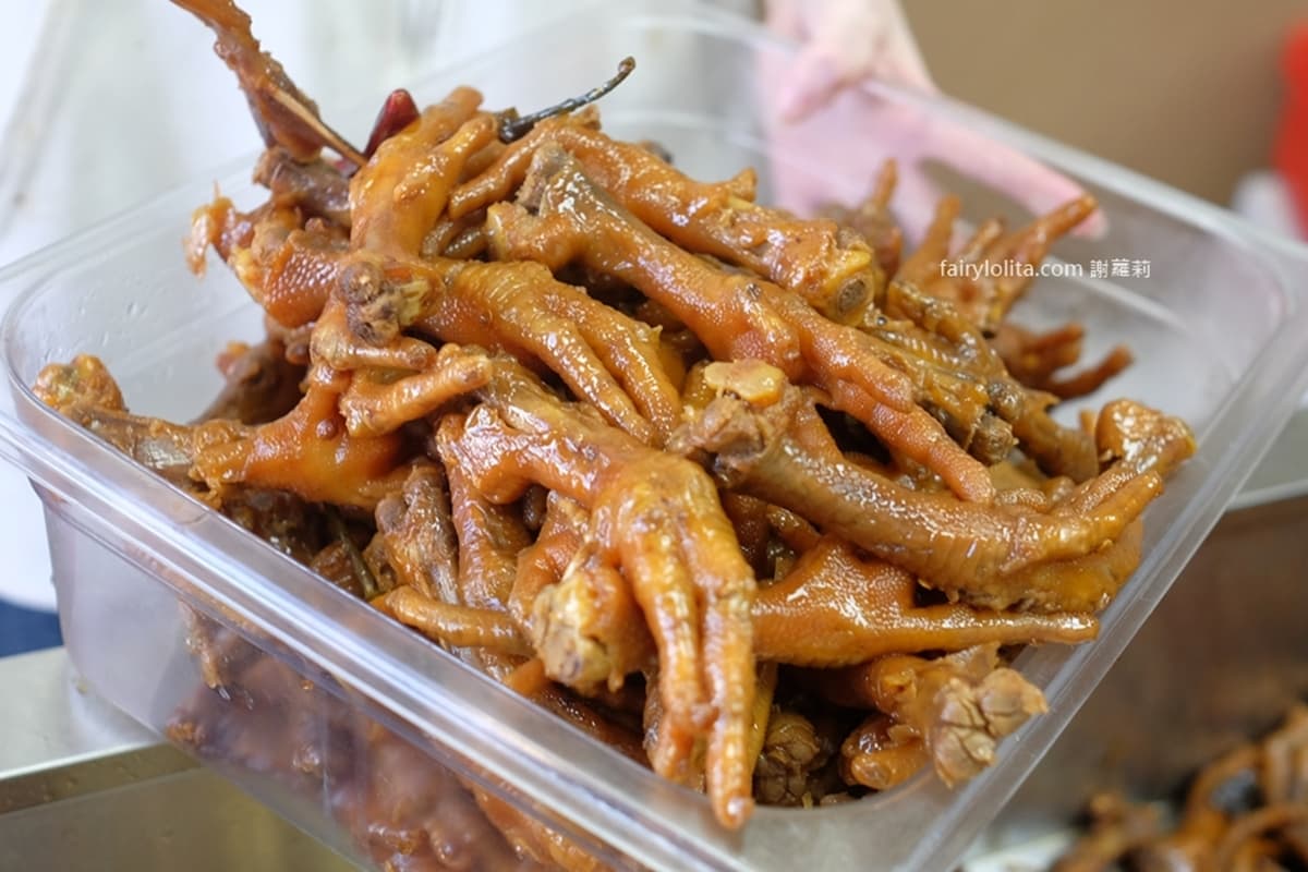 【賞燈美食祭】「最強滷味連鎖」現折55元起!脆腸、鴨翅淋秘製醬料超唰嘴 【賞燈美食祭】「最強滷味連鎖」現折55元起!脆腸、鴨翅淋秘製醬料超唰嘴