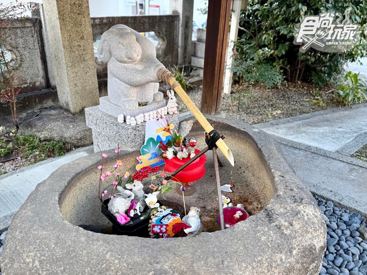 求演唱會門票這裡拜!日爆紅「兔子神社」追星女孩必訪,半透明蕾絲御守美翻 求演唱會門票這裡拜!日爆紅「兔子神社」追星女孩必訪,半透明蕾絲御守美翻