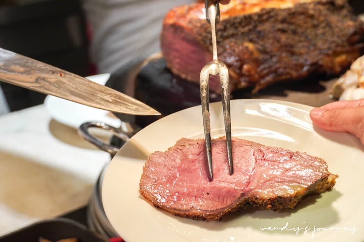 台北飯店「吃到飽餐券」千元有找!線上旅展優惠開搶,自助餐券買8張送1張 螃蟹、牛排無限吃!吃到飽餐券下殺69折,優惠限時1個月、每人現省470元