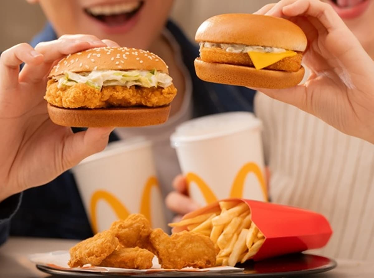 麥當勞免費送薯條、麥克雞塊!連7天買一送一必收,再搶超狂「霹靂甜心卡」 麥當勞免費送薯條、麥克雞塊!連7天買一送一必收,再搶超狂「霹靂甜心卡」