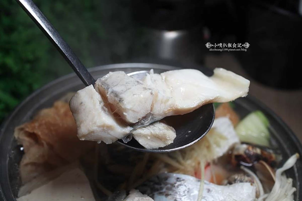 桃園最強火鍋吃到飽!180元起「火烤兩吃」CP值高,珍奶、滷肉飯、炸物無限夾 桃園最強火鍋吃到飽!180元起「火烤兩吃」CP值高,珍奶、滷肉飯、炸物無限夾