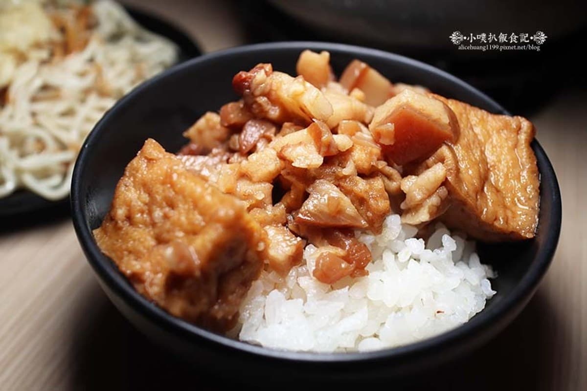 桃園最強火鍋吃到飽!180元起「火烤兩吃」CP值高,珍奶、滷肉飯、炸物無限夾 桃園最強火鍋吃到飽!180元起「火烤兩吃」CP值高,珍奶、滷肉飯、炸物無限夾