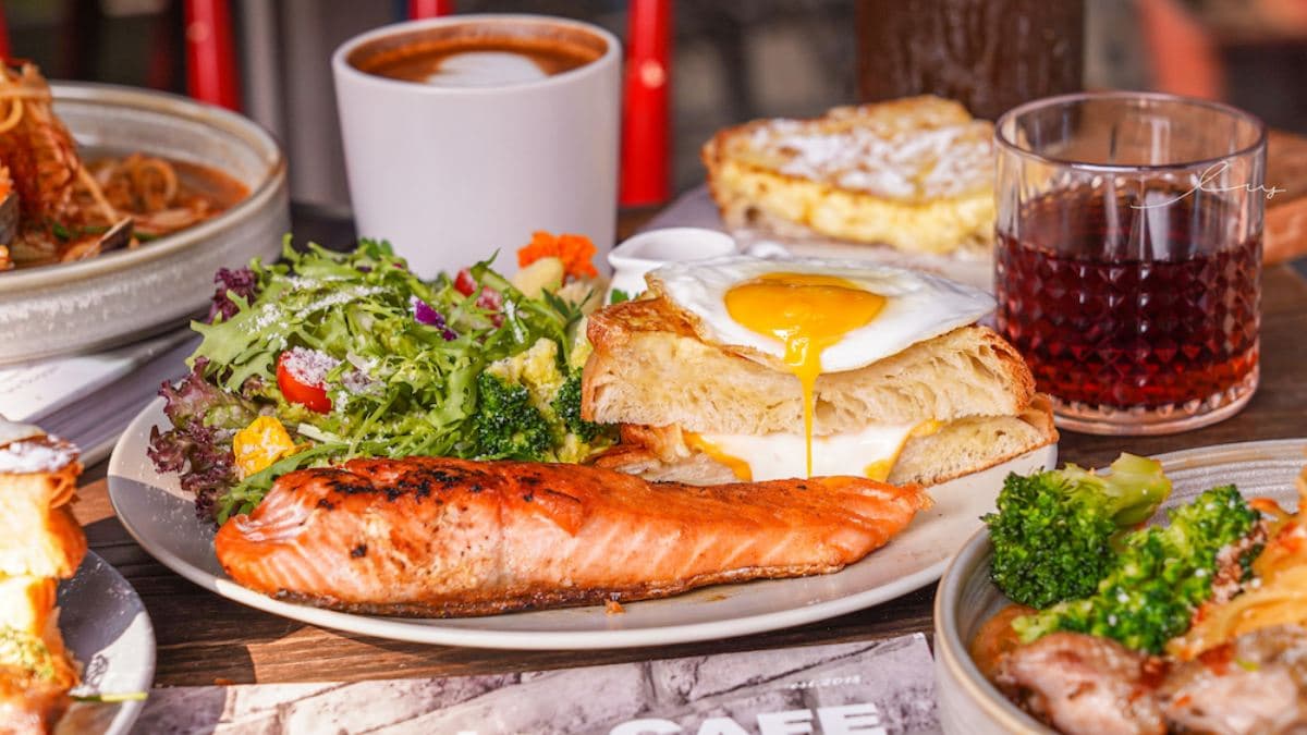 Emma's CAFE