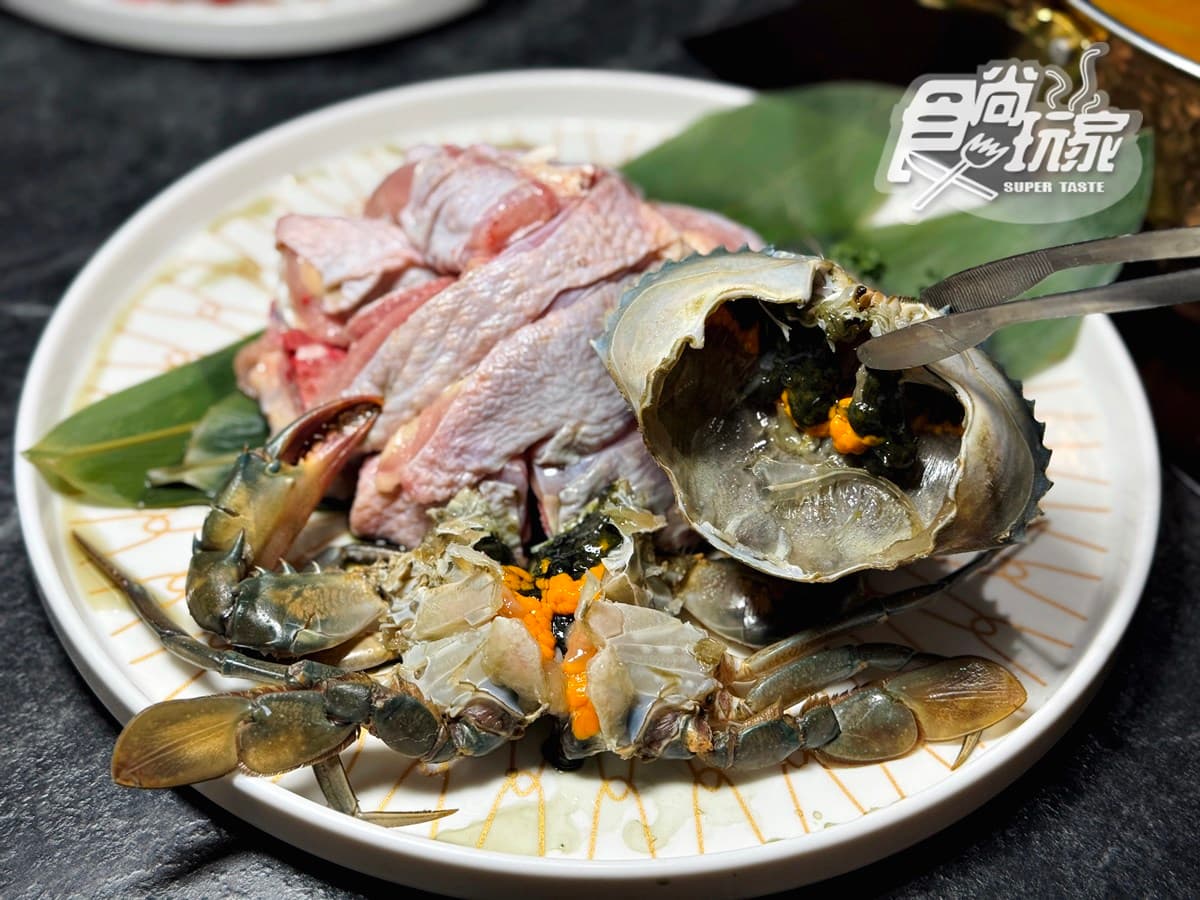 全台最美「百年老宅麻辣鍋」!420元起爽嗑海陸鴛鴦,必點限定版「雞煲蟹鍋」 全台最美「百年老宅麻辣鍋」!420元起爽嗑海陸鴛鴦,必點限定版「雞煲蟹鍋」