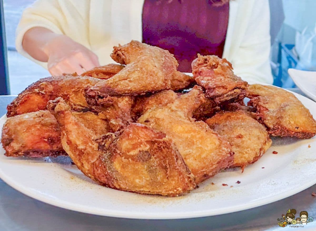 高雄隱藏版「高CP值自助餐」!餐檯多達60樣菜色超澎派,地點藏身市府大樓 高雄隱藏版「高CP值自助餐」!餐檯多達60樣菜色超澎派,地點藏身市府大樓