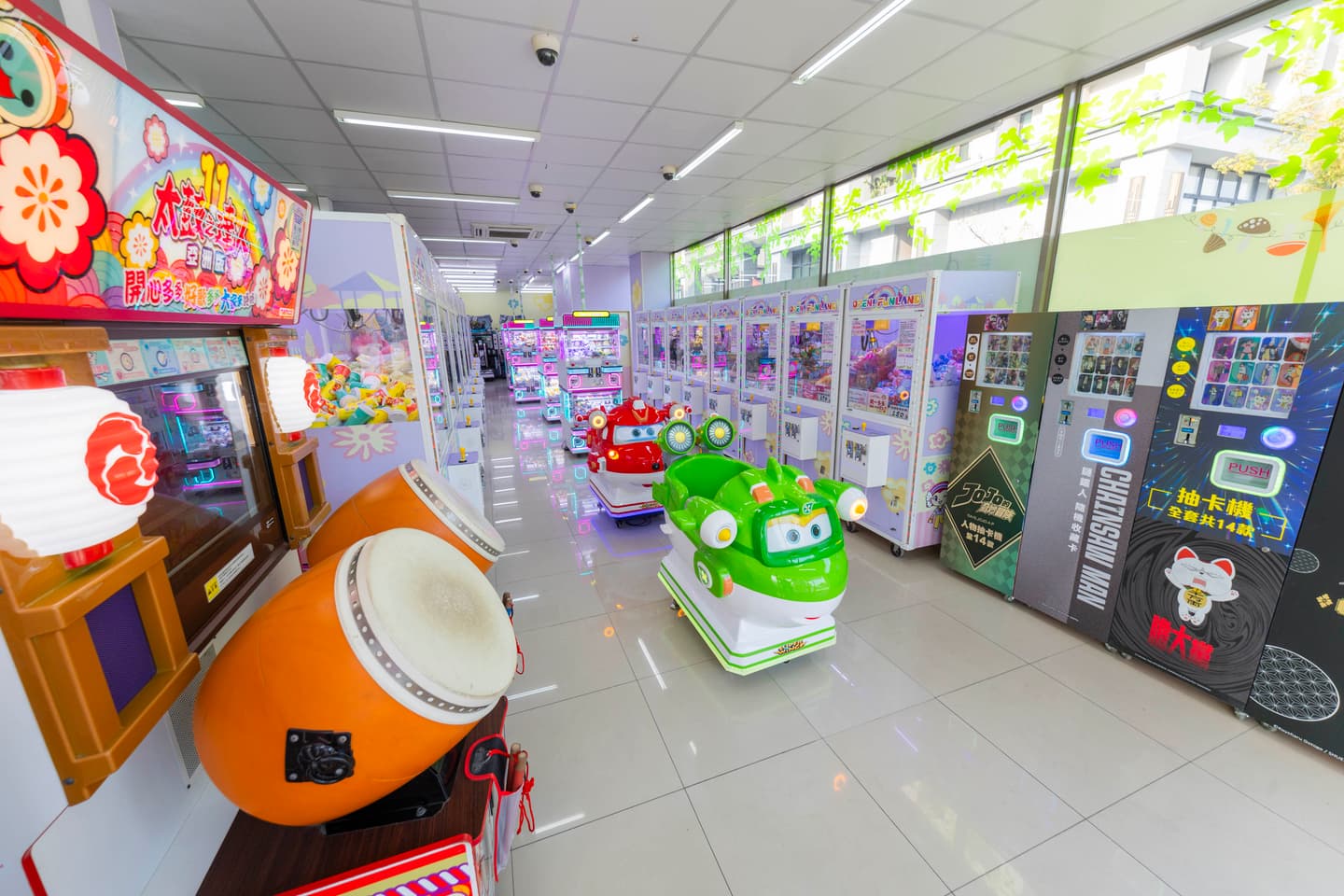 7-11開賣香腸!「清明兒童連假優惠」咖啡買7送7、哈根達斯買4送4、送卡通包 7-11開賣香腸!「清明兒童連假優惠」咖啡買7送7、哈根達斯買4送4、送卡通包