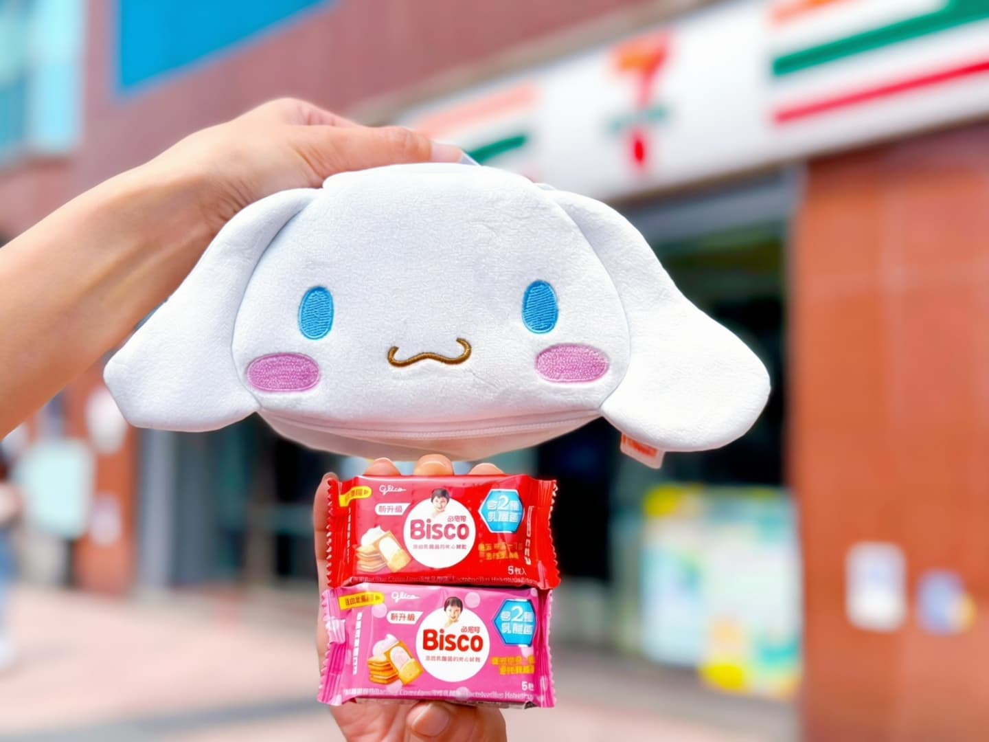 7-11開賣香腸!「清明兒童連假優惠」咖啡買7送7、哈根達斯買4送4、送卡通包 7-11開賣香腸!「清明兒童連假優惠」咖啡買7送7、哈根達斯買4送4、送卡通包