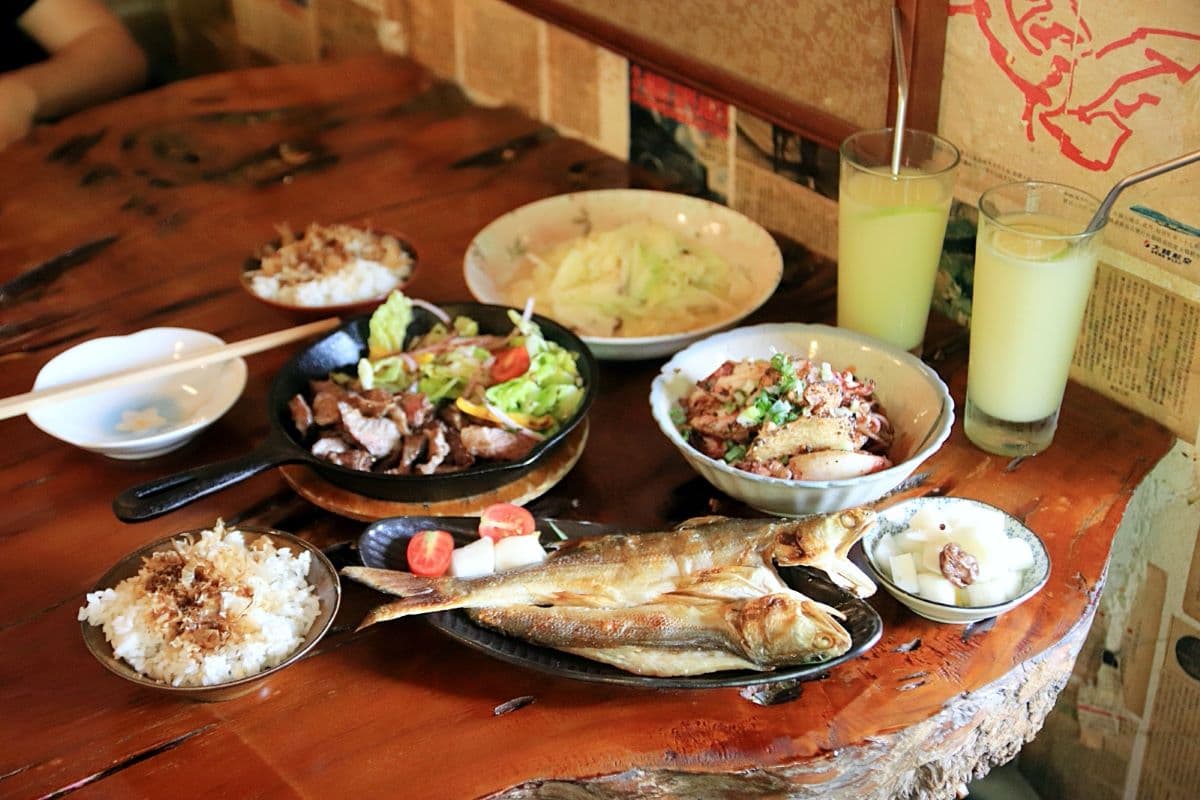 踩點九份美食地標,必吃3大小吃!山城茶樓品茗、解鎖咖啡秘境、開箱隱藏版食堂 九份美食11:食不厭